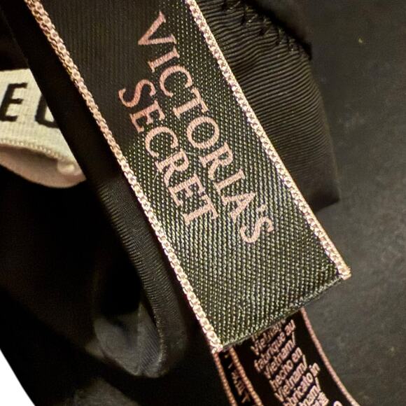 Victoria's Secret Black & White T-shirt lightly lined scoop demi bra 32C - Picture 6 of 8